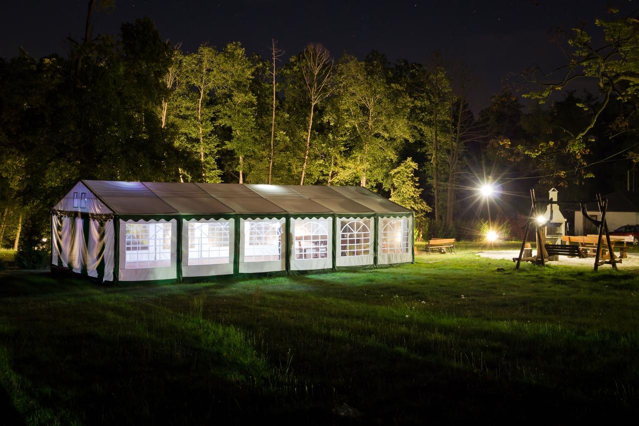 Agropark - Dworek Pod Lipa Sobków Exterior foto